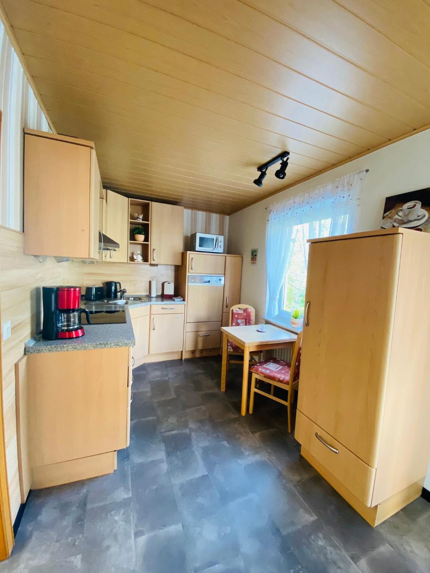 Ferienwohnung Becker Ellenz-Poltersdorf Exterior foto